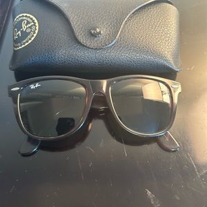 RAY-BAN Original Wayfarer RB2140 902